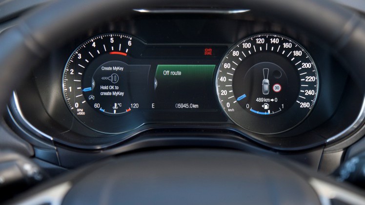Autotest Ford Mondeo 2.0 iVCT HEV Hybrid Titanium, het vlaggenschip van Ford met hybride aandrijflijn en 20%-21% bijtelling voor zakelijke rijders. Een slim alternatief voor de benzine- of diesel.