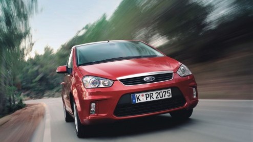 De officile Ford-dealer ziet ook graag de oudjes verschijnen in het dealerpand. Om een bezoek aan de dealer wat aantrekkelijker te maken, introduceert Ford de Motorcraft Service.