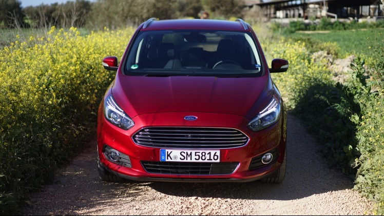 De nieuwe S-Max komt later dit jaar op de markt en wij mochten hem alvast rijden op Mallorca. Is de S-Max nog steeds de onbetwiste koning van de MPV's?