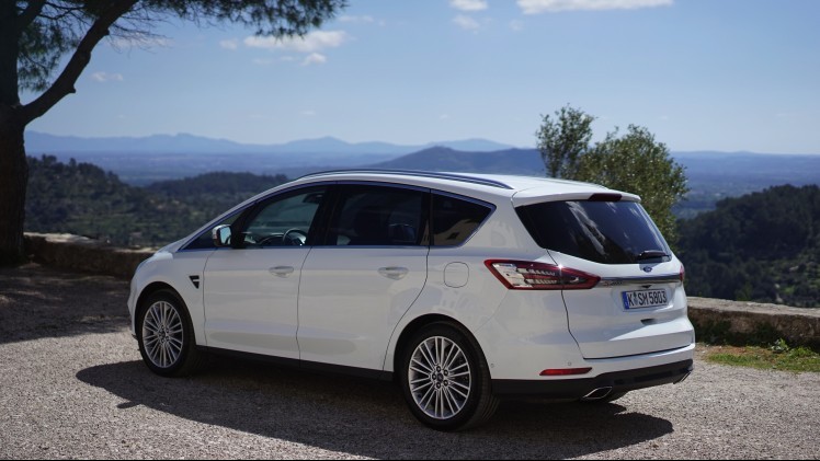 De nieuwe S-Max komt later dit jaar op de markt en wij mochten hem alvast rijden op Mallorca. Is de S-Max nog steeds de onbetwiste koning van de MPV's?