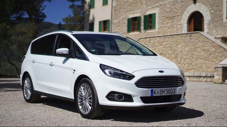 De nieuwe S-Max komt later dit jaar op de markt en wij mochten hem alvast rijden op Mallorca. Is de S-Max nog steeds de onbetwiste koning van de MPV's?