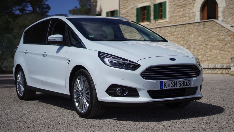 De nieuwe S-Max komt later dit jaar op de markt en wij mochten hem alvast rijden op Mallorca. Is de S-Max nog steeds de onbetwiste koning van de MPV's?