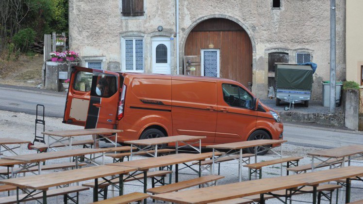 Ford geeft de Transit Custom niet alleen een facelift, maar zorgt tevens voor een opwaardering van interieur en bechikbare technieken.
