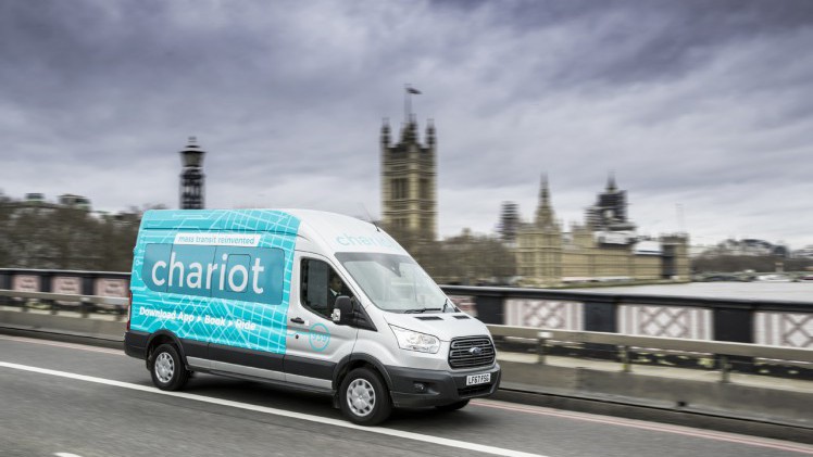 Ford gaat in openbaar vervoer met de Chariot busdiensten in de ochtend- en avondspits in Londen.