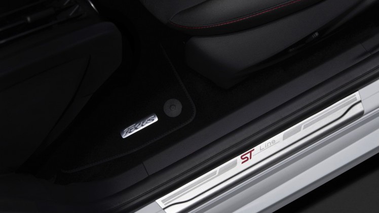 Ford Fiesta ST-Line en Focus ST-Line introduceren het nieuwe ST-Line gamma van Ford met een sportief karakter. Eind 2016 volgen nog twee modellen met deze badge.