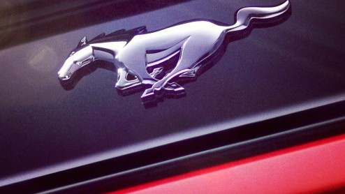 Ford Mustang wordt onthuld op 5 december. Nieuwe Ford Mustang 2014 laat zich zien.