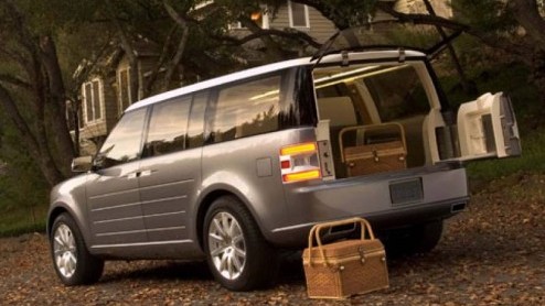 Het is alweer meer dan een jaar geleden dat Ford ons een conceptmodel liet zien die gericht was op gezinnen. Nu heeft de Amerikaanse tak van Ford naar buiten gebracht dat de Fairlane nagenoeg ongewijz