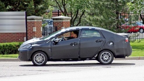 Voor sommigen een teleurstelling, voor de ander een verlossing. De nieuwe Ford Fiesta sedan ligt in de kraamkamer, maar deze nieuweling is niet voor West-Europa bedoeld. Ford heeft het studiemodel Ver