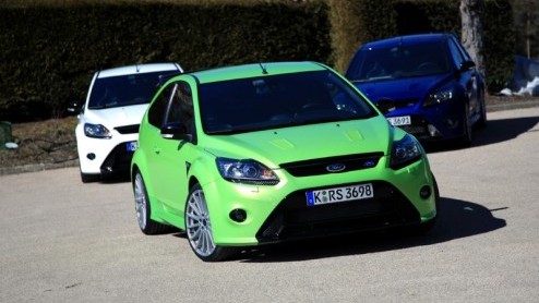 Toen we enkele maanden geleden de specificaties van de Focus RS onder ogen kregen, reageerden we nogal sceptisch. Kijk, 305 pk overbrengen op louter de voorwielen, dat is me nogal wat. Sterker nog, da