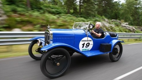 Tijdens de 24 uur van Le Mans voor de Le Mans Classic van 2008 zullen twee bijzondere gerestaureerde raceautos van Ford terugkeren. Op 11 tot 13 juli staan de Model T Montier uit 1923 en de Ford Capr