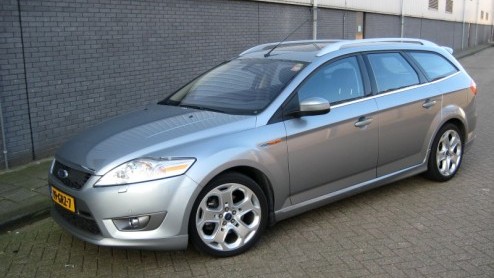 Een Ford Mondeo die nt even anders dan anders is; ze bestaan! En dan bedoelen we niet een oudje met fout lichtmetaal, maar een Mondeo Wagon met Titanium S-Pack. Door deze ruime combi rondom sportief