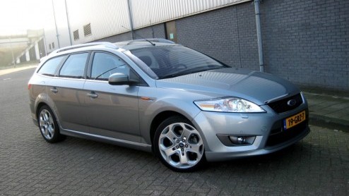 Een Ford Mondeo die nt even anders dan anders is; ze bestaan! En dan bedoelen we niet een oudje met fout lichtmetaal, maar een Mondeo Wagon met Titanium S-Pack. Door deze ruime combi rondom sportief