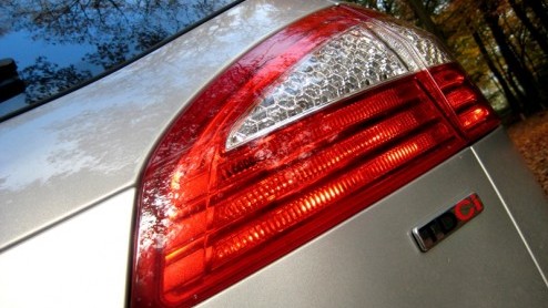 Voor meer dan 13.000 automobilisten is de nieuwe Ford Mondeo hun auto. Sinds de entree van de auto net voor de zomer van 2007 heeft deze gezinsmiddenklasser boven verwachting verkocht. In zon 70% v