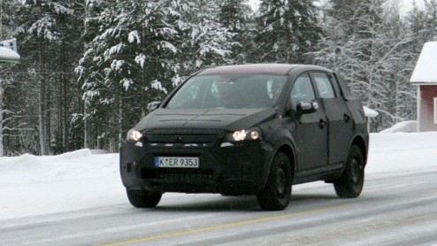 In september vorig jaar liet Ford ons de heftige Iosis+X zien op de Autosalon van Parijs. Hieruit konden we concluderen dat het merk bezig was met een SUV en dat blijkt ook uit deze fotos. Schrik ove