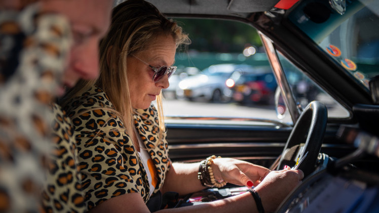 Equipe AutoVandaag doet mee met de 66ste editie van de Tulpenrallye en brengt regelmatig verslag uit.