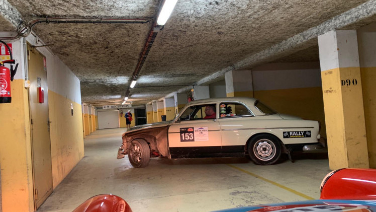 Equipe AutoVandaag doet mee met de 66ste editie van de Tulpenrallye en brengt regelmatig verslag uit.
