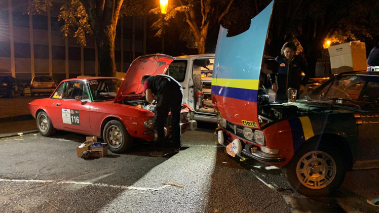 Equipe AutoVandaag doet mee met de 66ste editie van de Tulpenrallye en brengt regelmatig verslag uit.