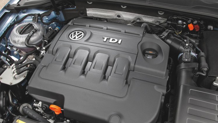 Volkswagen topman Winterkorn stapt op. De CEO van het Volkswagen-concern vertrekt vanwege fraude met motorsoftware van dieselmotoren en wil het merk een frisse start geven.