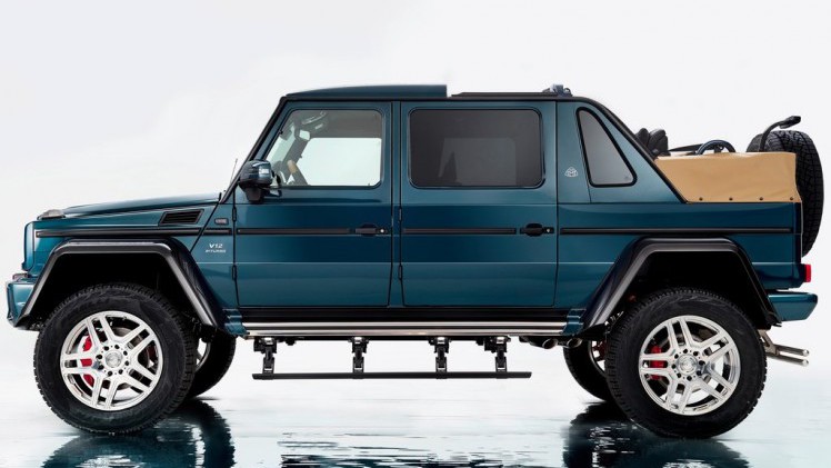 De variaties op het thema Mercedes-Benz G-Klasse zijn nog lang niet op, getuige deze nieuwe creatie. Mercedes-Maybach verlengde de auto en maakte er een Landaulet van.