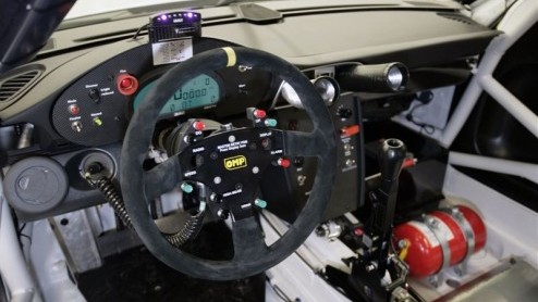 Porsche presenteert hun nieuwste race-911, de GT3 RSR. Dankzij gerichte wijzigingen aan carrosserie en techniek belooft de Zuffenhauser opnieuw de nodige overwinningen te behalen in zijn klasse.