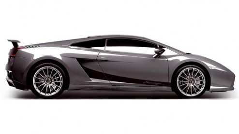 Als je thuis de sleutels van een Lamborghini Gallardo hebt liggen doen hoef je natuurlijk niet te klagen. De machtige 5.0 liter V10 is een prachtig stukje techniek met zijn hoogtoerige wil en 520 pk,