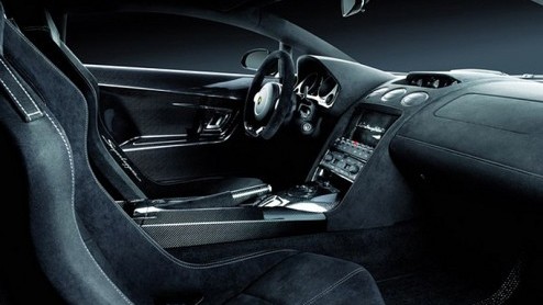 Als je thuis de sleutels van een Lamborghini Gallardo hebt liggen doen hoef je natuurlijk niet te klagen. De machtige 5.0 liter V10 is een prachtig stukje techniek met zijn hoogtoerige wil en 520 pk,