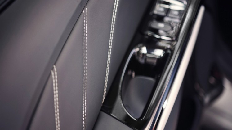 Geen Initiale Paris uitvoering van Renault Mgane. Voorlopig richt Renault zich op de Talisman en Espace.