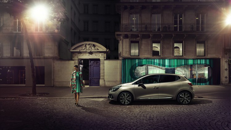 Geen Initiale Paris uitvoering van Renault Mgane. Voorlopig richt Renault zich op de Talisman en Espace.
