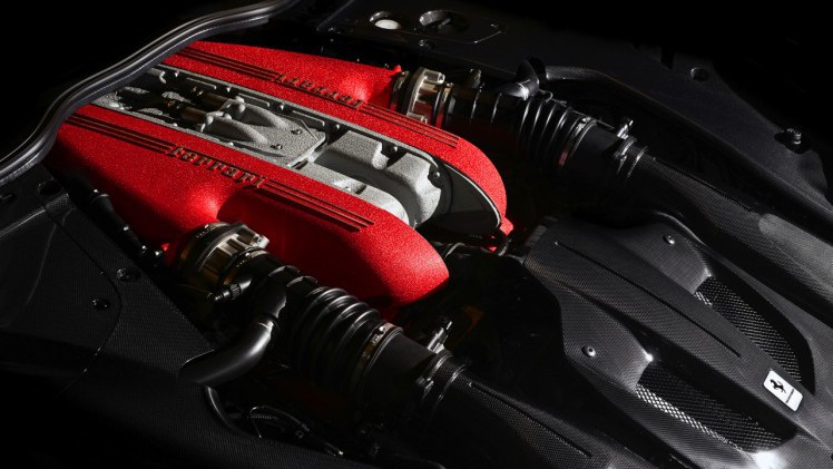 De Ferrari F12tdf is een exclusieve versie van de F12 berlinetta met nog meer vermogen, extra downforce en spannendere looks.