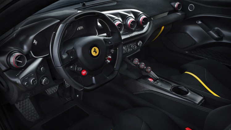 De Ferrari F12tdf is een exclusieve versie van de F12 berlinetta met nog meer vermogen, extra downforce en spannendere looks.