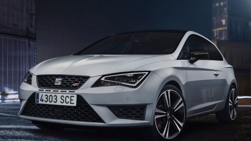 Via een Russische website zijn de eerste beelden van de Seat Leon Cupra gelekt. De toevoeging 280 doet al vermoeden wat het potentieel is van de potente Cupra is.