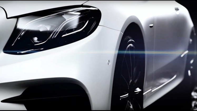Mercedes-Benz heeft de eerste officile teaserbeelden vrijgegeven van de nieuwe E-Klasse Coup. Leuk, maar ondertussen hebben we ook de volledige auto al in beeld!