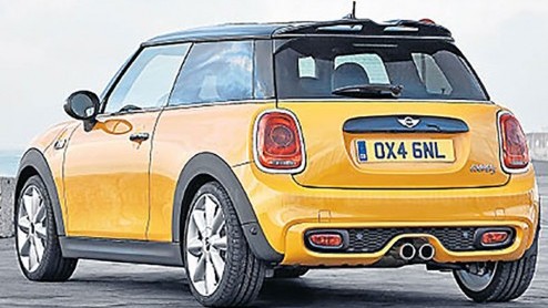 Vandaag onthult Mini de nieuwe hatchback. Zoals tegenwoordig gebruikelijk, lekt er voortijdig het een en ander uit. Zo ook nu. Zie hier de eerste beelden van de nieuwe Mini Cooper S.