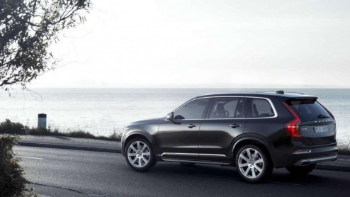 Zojuist is officieel het doek getrokken van de Volvo XC90. De beelden zouden eigenlijk nog tot middernacht onder de pet moeten blijven, maar zijn reeds op het web verschenen.