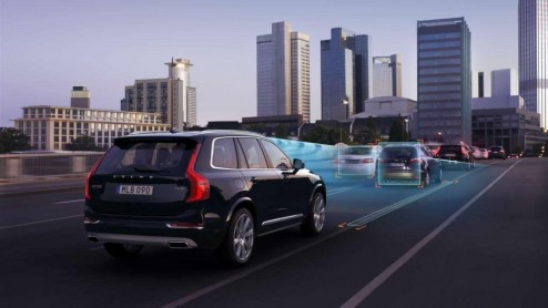 Zojuist is officieel het doek getrokken van de Volvo XC90. De beelden zouden eigenlijk nog tot middernacht onder de pet moeten blijven, maar zijn reeds op het web verschenen.