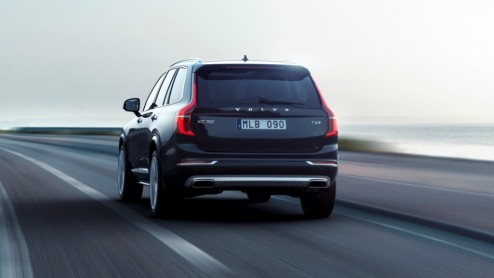 Zojuist is officieel het doek getrokken van de Volvo XC90. De beelden zouden eigenlijk nog tot middernacht onder de pet moeten blijven, maar zijn reeds op het web verschenen.