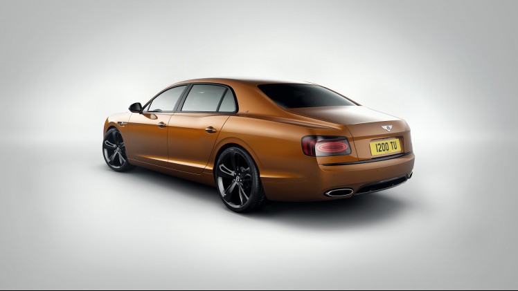 Bentley komt met de snelste vierdeurs Bentley ooit: de Flying Spur W12 S.