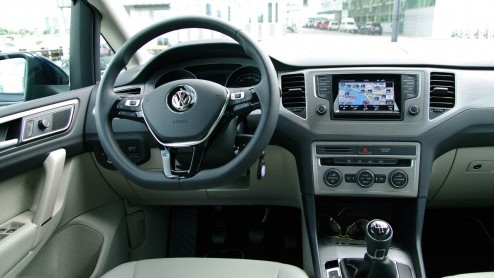 Autotest: Volkswagen Golf Plus groeide nu ook in lengte en werd Golf Sportsvan.