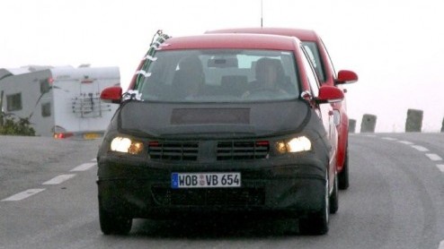 Terwijl we de nieuwe Volkswagen Golf VI al hebben kunnen bekijken, is het rond de verjonging van de Golf Plus nog wat mysterieus. Geheel nieuw wordt deze niet, maar we kunnen wel rekenen op minimaal e