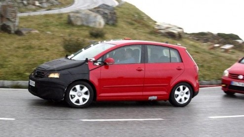 Terwijl we de nieuwe Volkswagen Golf VI al hebben kunnen bekijken, is het rond de verjonging van de Golf Plus nog wat mysterieus. Geheel nieuw wordt deze niet, maar we kunnen wel rekenen op minimaal e