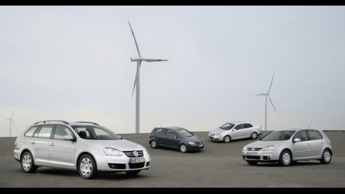 Zuinig nieuws van Volkswagen. Het merk versterkt het BlueMotion gamma met de Golf Variant en de Jetta. Dankzij technische aanpassingen aan de 1.9 TDI, versnellingsbak en onderstel verbruiken beide mod