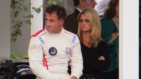 Goodwood Revival, een legendarisch evenement op Brits landgoed, terug in de tijd met passende kleding en waanzinnige, klassieke auto's. Alle reden om naar Goodwood Revival 2014 te gaan!