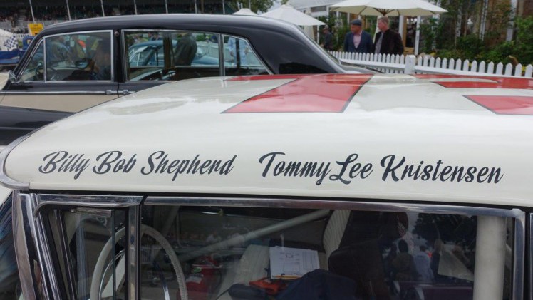 De jaarlijkse Goodwood Revival op het gelijknamige circuit vormt een verzameling bijzondere auto's en mensen waar iedere klassiekerliefhebber graag een keer deel van uitmaakt.