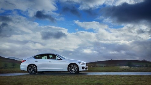 Infiniti Q50 nu leverbaar vanaf 35.900 euro. Automatische transmissie altijd zonder meerprijs.
