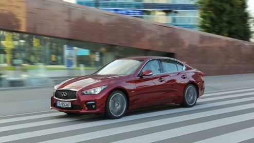 Infiniti Q50 nu leverbaar vanaf 35.900 euro. Automatische transmissie altijd zonder meerprijs.