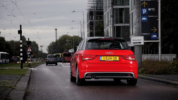 Green Deal Autodelen maakt zich sterk voor 100.000 deelauto's in Nederland, omdat autodelen de toekomst heeft.