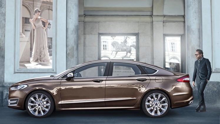Ford past de prijsstelling van de Mondeo Hybride tijdelijk aan voor particuliere kopers.