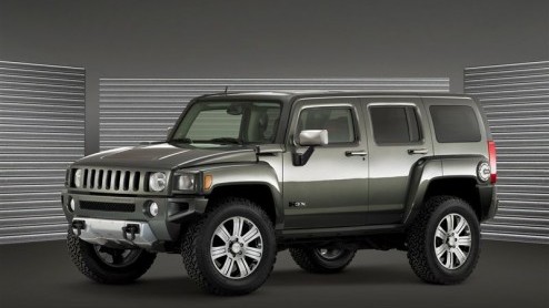 Hummer presenteert op de SEMA Auto Show drie studiemodellen op basis van de H3. De H3T Weekend Warrior staat in de kijkers met zijn functionele uitdossing voor het echte werk, met de H3 X Concept laat