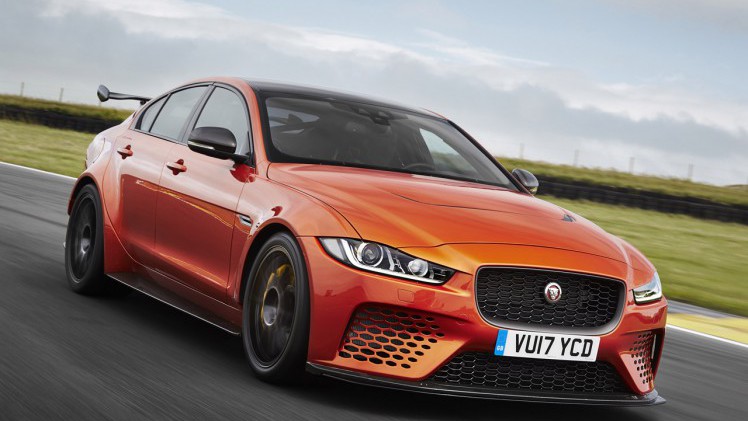 Jaguar bouwt met de hand 300 exemplaren van de XE Project 8.
