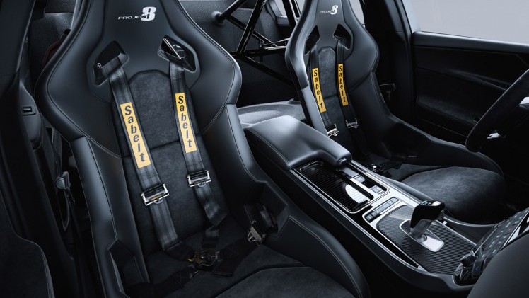 Jaguar bouwt met de hand 300 exemplaren van de XE Project 8.
